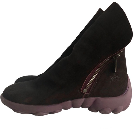 John Fluevog Shoes - Fluevog Urban Angel Walker Womens Slouchy Zip-Up Ankle Boots, Size 8.5 in Cosmic